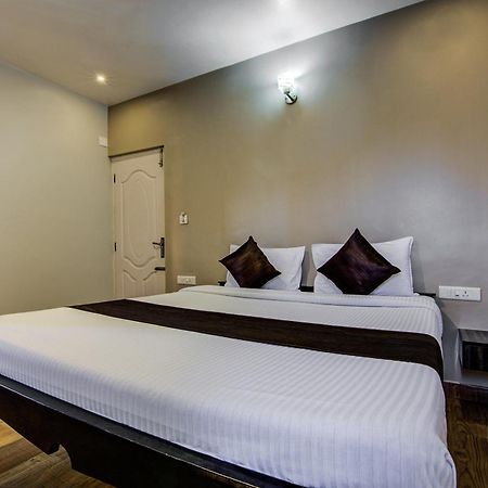 Oyo 18944 Venus Residency Hotel อูตี ภายนอก รูปภาพ